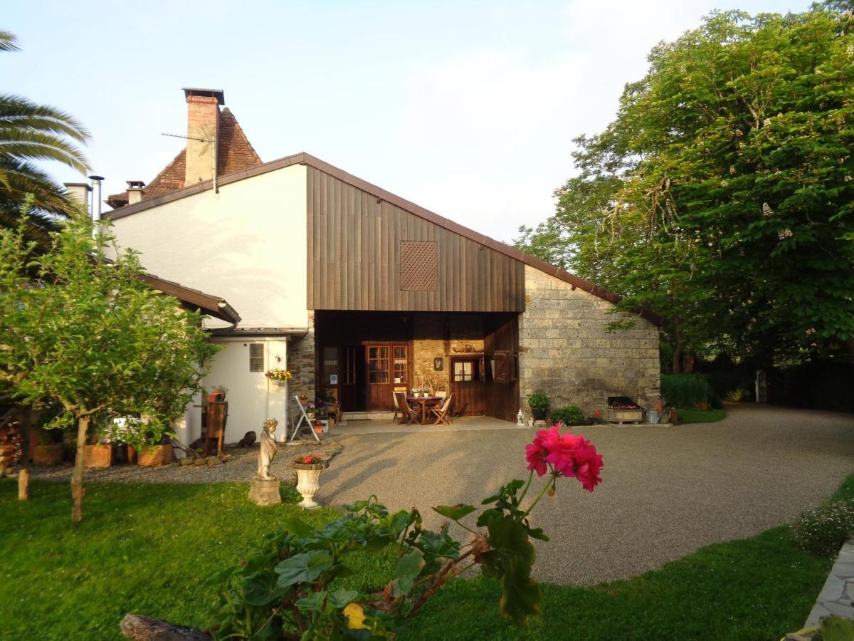 Bed and Breakfast Maison d'Hôtes Léchémia à Salies-de-Béarn Extérieur photo