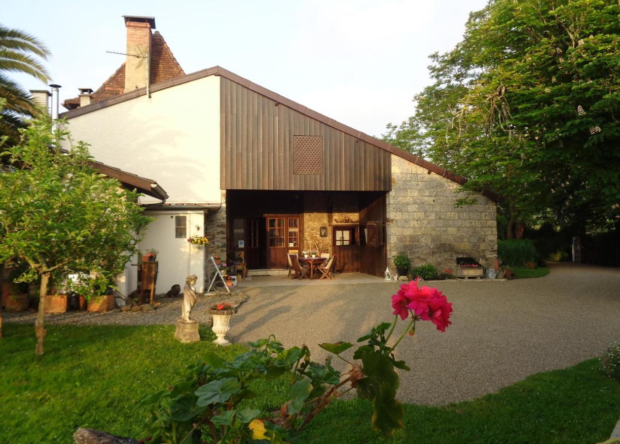 Bed and Breakfast Maison d'Hôtes Léchémia à Salies-de-Béarn Extérieur photo