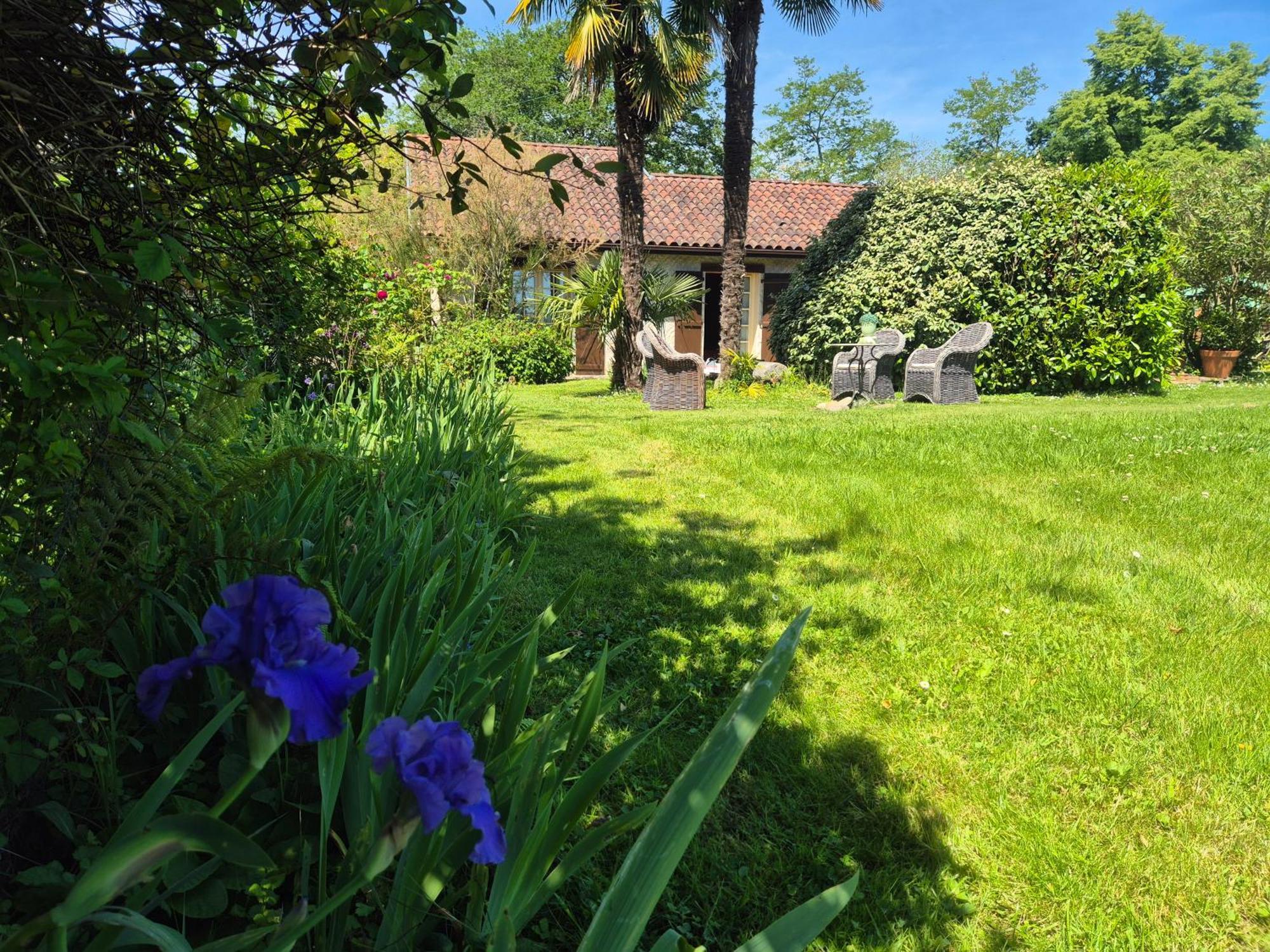 Bed and Breakfast Maison d'Hôtes Léchémia à Salies-de-Béarn Extérieur photo